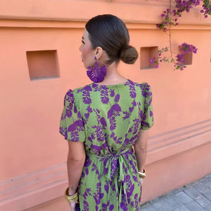 Andrea | Pavasario Suknelė" can be rewritten as "Andrea | Spring Dress.