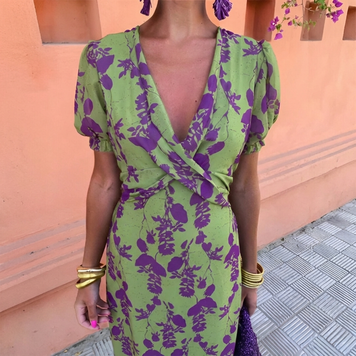 Andrea | Pavasario Suknelė" can be rewritten as "Andrea | Spring Dress.
