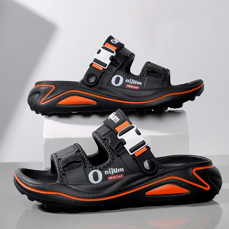 2026 Summer Men's Slippers Beach Clogs Outdoor Sandals Comfortable Soft EVA Slides Men Casual Garden Shoes Male Indoor Slippers