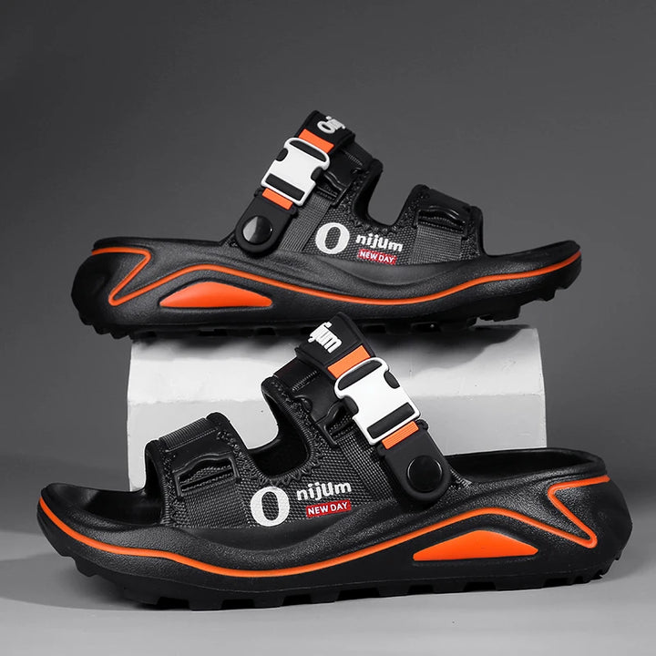 2026 Summer Men's Slippers Beach Clogs Outdoor Sandals Comfortable Soft EVA Slides Men Casual Garden Shoes Male Indoor Slippers