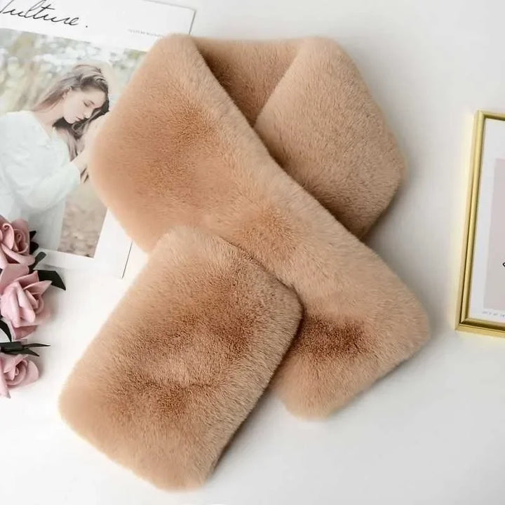 LIV ODIN™ Plysjskjerf med kryssdesign