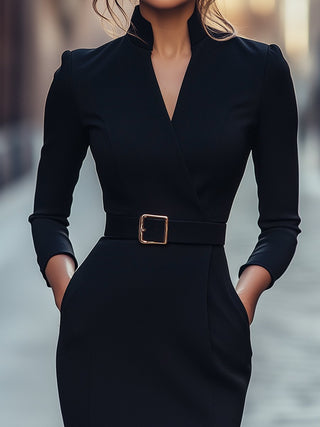 Eva – Moderni Suknelė su Elegantiška Juosta