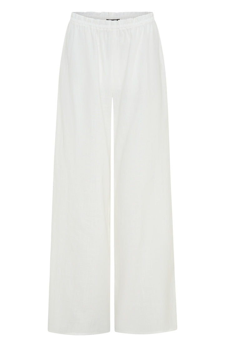 Šarlotės Kelnės" can be rewritten as "Šarlotės Pants.